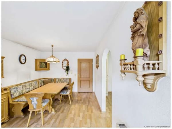 Immobilie in Kammlach - Tradition trifft Möglichkeiten: Einfamilienhaus mit großzügigem Raumangebot - Bild 3