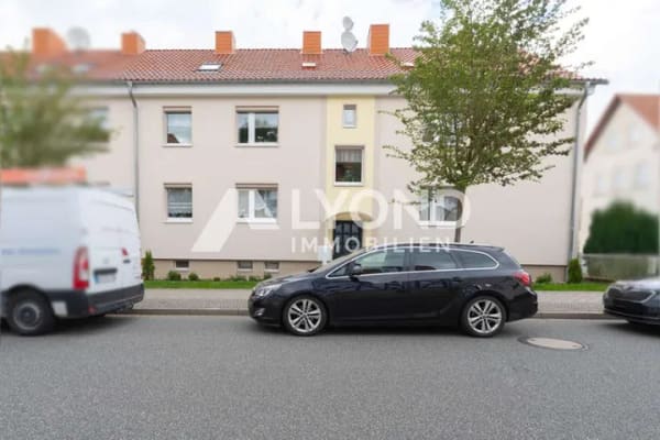 Immobilie in Leinefelde-Worbis - Vermietete Eigentumswohnung mit Garage in Leinefelde! - Bild 0
