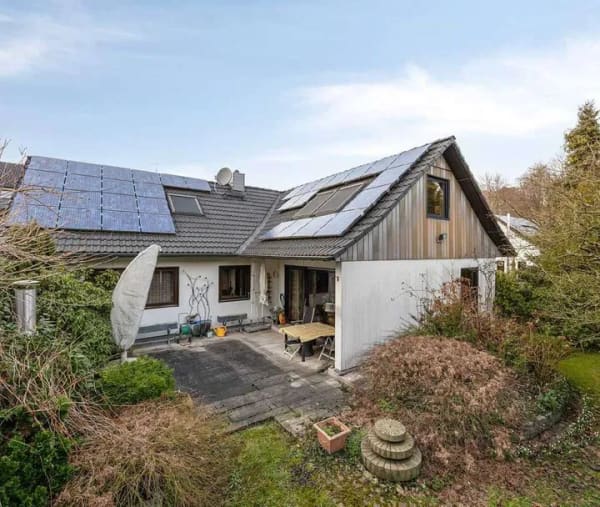 Immobilie in Ratingen - Ratingen-Homberg - Freistehendes Einfamilienhaus mit viel Platz für die Familie - Bild 2