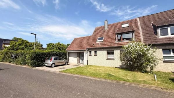 Immobilie in Hünxe - Ihr neues Zuhause in Hünxe-Bruckhausen – Doppelhaushälfte mit 627 m² Grundstück - Bild 1