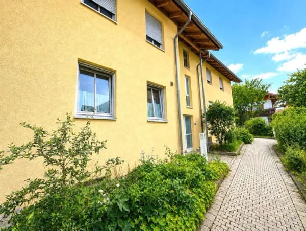 Immobilie in Isen - "3-Zimmer-Wohnung + 2-Zimmer-Wohnung - 142 m² Fläche" - Bild 0