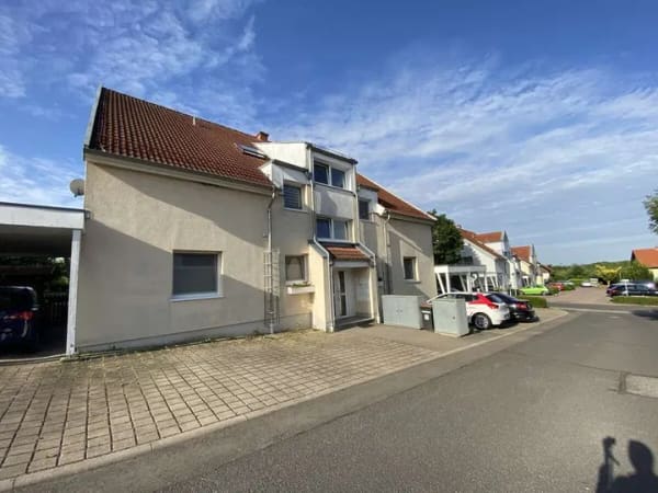 Immobilie in Nesse-Apfelstädt - 3-Zimmer Eigentumswohnung mit Blick auf die Drei Gleichen - Bild 1