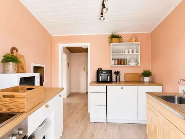 Immobilie in Bretten - Einfamilienhaus mit Dachterrasse und Ausbaupotenzial | Bretten-Diedelsheim - Bild 1