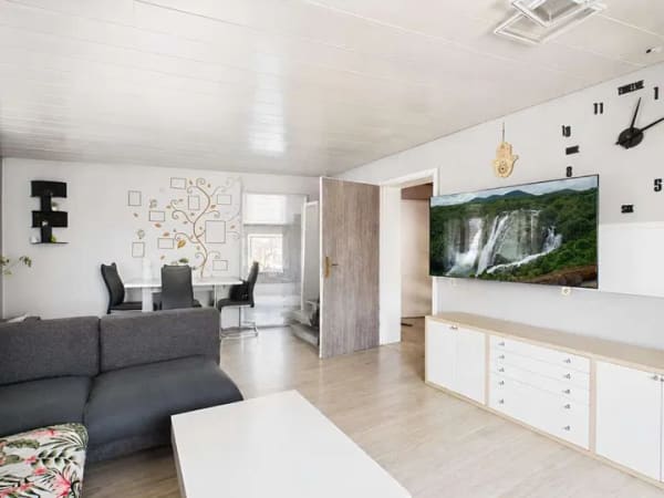 Immobilie in Bretten - Einfamilienhaus mit Dachterrasse und Ausbaupotenzial | Bretten-Diedelsheim - Bild 3
