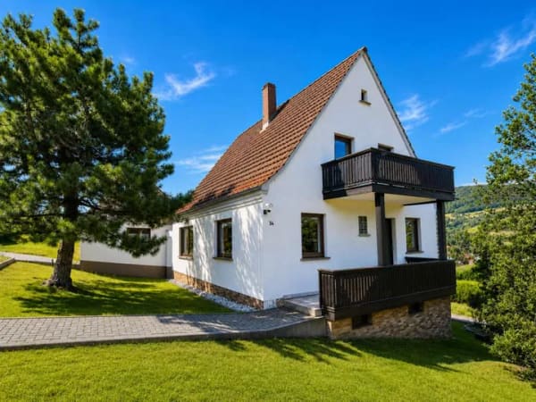 Immobilie in Waldaschaff - Wohnen mit Weitblick – gepflegtes, freistehendes Einfamilienhaus in traumhafter Aussichtslage in W - Bild 0