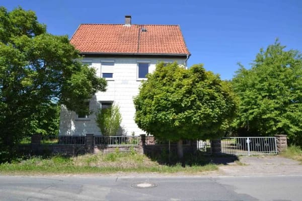 Immobilie in Wangelnstedt - Einfamilienhaus mit Einliegerwohnung in 37627 Wangelnstedt! - Bild 0