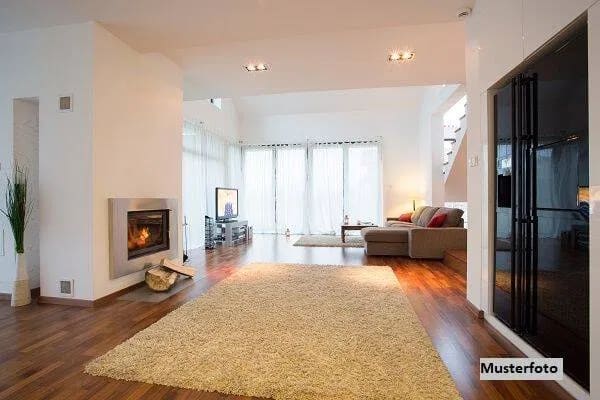 Immobilie in Bad Frankenhausen/Kyffhäuser - Einfamilienhaus mit überdachter Terrasse - Bild 0