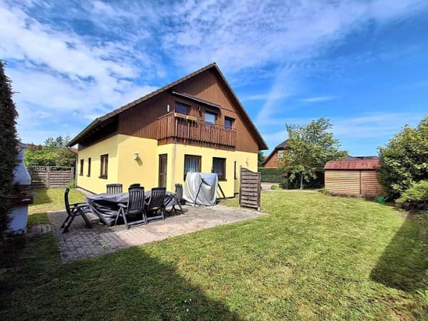 Immobilie in Stralsund - Schönes Einfamilienhaus mit Einliegerwohnung in Stralsund - ruhige Lage! - Bild 0