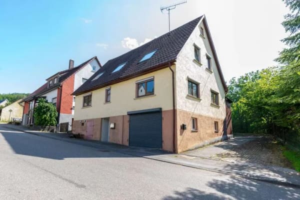 Immobilie in Bretzfeld - Ihr neues Zuhause. Einfamilienhaus mit Einliegerwohnung sucht neuen Eigentümer - Bild 1