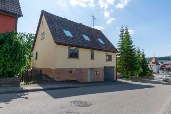 Immobilie in Bretzfeld - Ihr neues Zuhause. Einfamilienhaus mit Einliegerwohnung sucht neuen Eigentümer - Bild 2