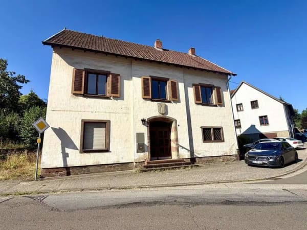 Immobilie in Gersheim - Freistehendes Wohn- und Geschäftshaus, kleines Büro, zwei große Wohnungen - Bild 0
