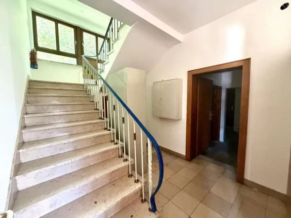 Immobilie in Gersheim - Freistehendes Wohn- und Geschäftshaus, kleines Büro, zwei große Wohnungen - Bild 1