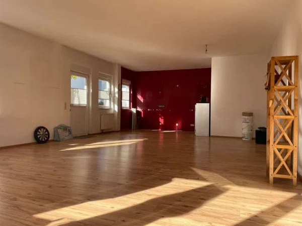 Immobilie in Rheinstetten - Offenes Wohnen neu definiert - Großzügige + hochwertig sanierte 2-Zimmer-Loftwohnung im Erdgeschoss! - Bild 3