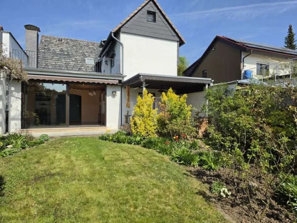 Immobilie in Friedrichsdorf - VON POLL - FRIEDRICHSDORF:
Ein Haus mit Perspektive – Viel Platz und Möglichkeiten für die ganze Fa - Bild 1