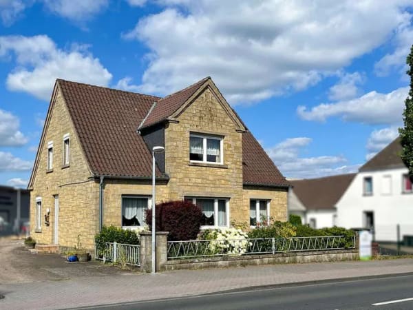 Immobilie in Mettingen - Wohnhaus in Mettingen mit Perspektive: Sanieren, Modernisieren oder Neuplanen - Bild 3