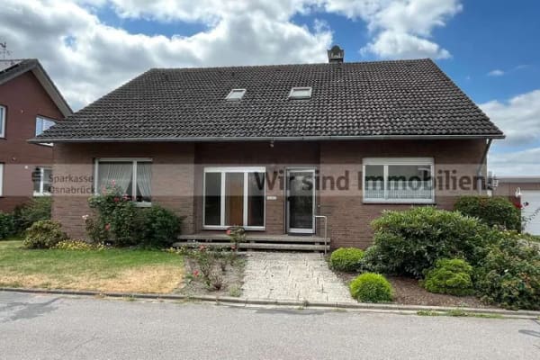 Immobilie in Bissendorf - Mehrgenerationenhaus mit viel Potenzial - Bild 0