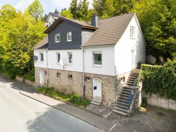 Immobilie in Sundern - Doppelhaushälfte in Sundern (Sauerland) (Sundern) - Bild 0