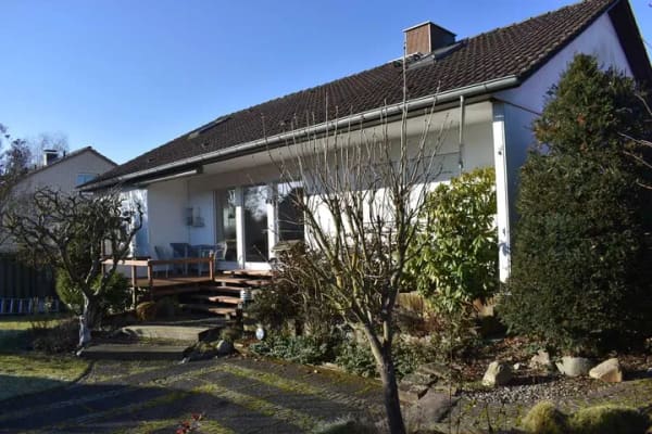 Immobilie in Bovenden - Wundervolles EFH mit Blick zur Plesse im Kernort von Bovenden - Bild 1