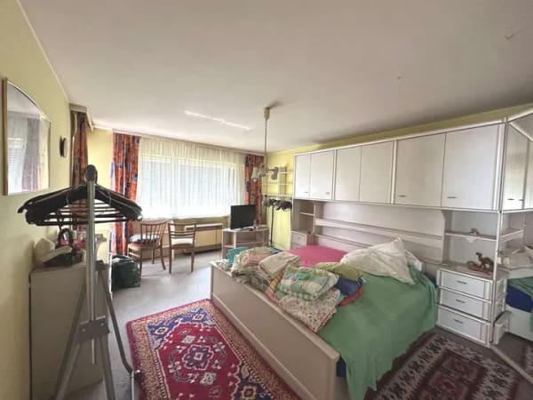 Immobilie in Grafing bei München - Sanierungsbedürftiges Reihendendhaus mit großem Garten und viel Potenzial - Bild 3
