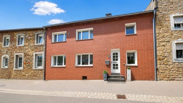 Immobilie in Stolberg - Charaktervolles Anwesen mit großem Garten, Doppelgarage und vielseitigem Nutzungspotenzial - Bild 1