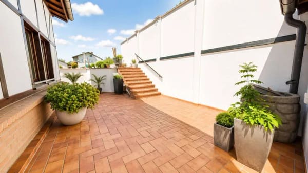 Immobilie in Stolberg - Charaktervolles Anwesen mit großem Garten, Doppelgarage und vielseitigem Nutzungspotenzial - Bild 3