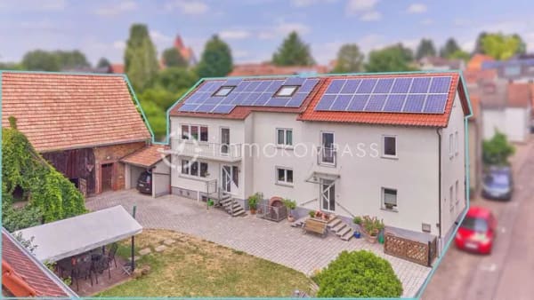 Immobilie in Insheim - Traumhaftes Anwesen in Insheim: 220 m² Wohnfläche, XXL-Garten, Scheune & lukrative PV-Anlage! - Bild 2
