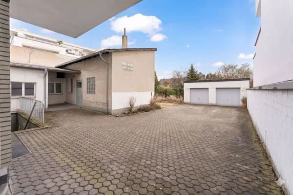 Immobilie in Pulheim - Mehrfamilienhaus mit Gewerbeeinheit - Bild 2