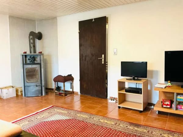 Immobilie in Loffenau - 4 Zimmer Maisonettewohnung, Garten und große Scheune im ANGEBOTSVERFAHREN - Bild 2