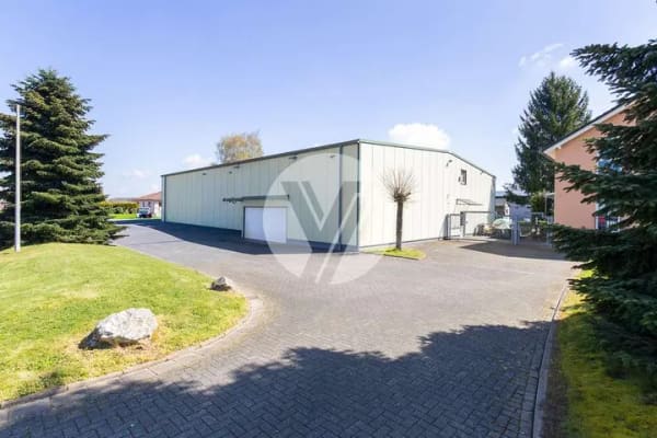 Immobilie in Hetzerath - Wohnhaus mit Gewerbehalle // Wohnen und Arbeiten in Hetzerath  // Ihr neues Projekt - Bild 2
