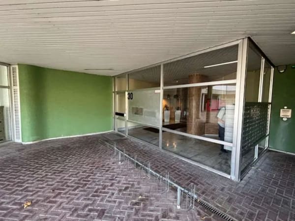 Immobilie in Gelsenkirchen - Bezugsfreies Apartment mit Balkon in gepflegter Wohnanlage - mit Tiefgaragenstellplatz - Bild 2