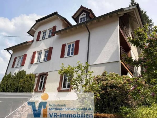 Immobilie in Schiltach - Über den Dächern der Altstadt von Schiltach – Mehrfamilienhaus mit Charme und Potenzial - Bild 0