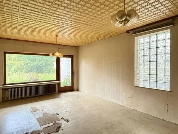 Immobilie in Schwerte - Sanierungsbedürftiges Reihenmittelhaus in Sackgassenlage - Bild 1