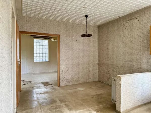 Immobilie in Schwerte - Sanierungsbedürftiges Reihenmittelhaus in Sackgassenlage - Bild 2