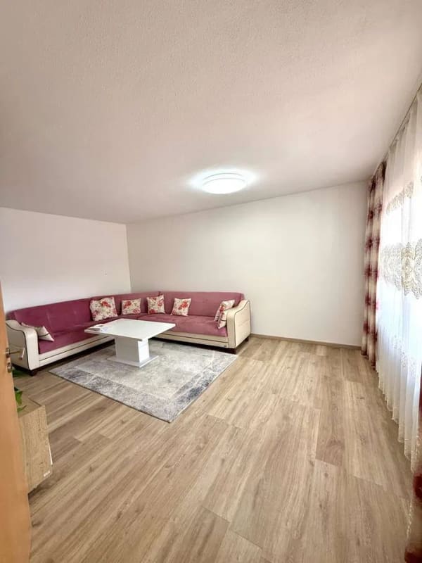 Immobilie in Neuenrade - Modernisierte 3-Zimmer-Wohnung mit Einbauküche, Balkon & stufenlosem Eingang! - Bild 4