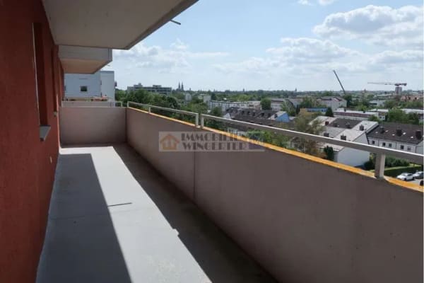 Immobilie in Regensburg - 2 Zimmer-Wohnung im Stadtwesten mit Südwestbalkon und Fernblick - Bild 1