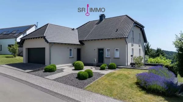 Immobilie in Ammeldingen bei Neuerburg - Modernes EFH mit Highlight-Garten und Panoramablick über Neuerburg - Bild 2