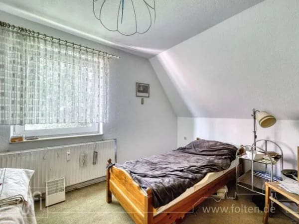 Immobilie in Leer - Bezugsfreie Dachgeschoss-Eigentumswohnung in Leer-Loga - Bild 4