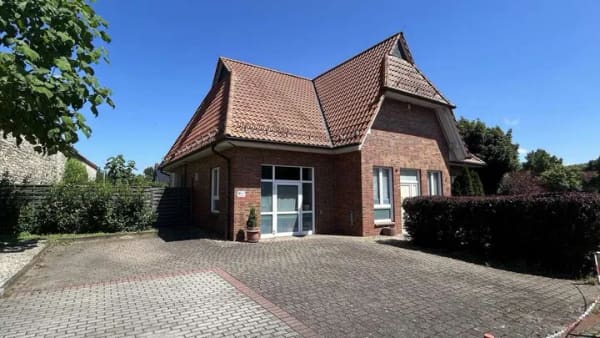Immobilie in Ausleben - attraktives Wohn- und Geschäftshaus - Bild 1