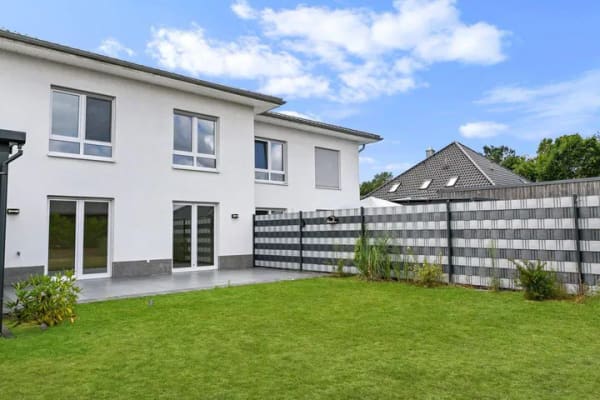 Immobilie in Wetschen - Familienglück in Wetschen: energieeffiziente Doppelhaushälfte in Top-Zustand! - Bild 1