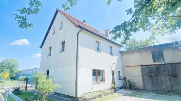 Immobilie in Großdubrau - Wulka Dubrawa - Viel Platz. Viele Möglichkeiten. Wohnhaus mit Lagerhallen auf großem Grundstück - Bild 2