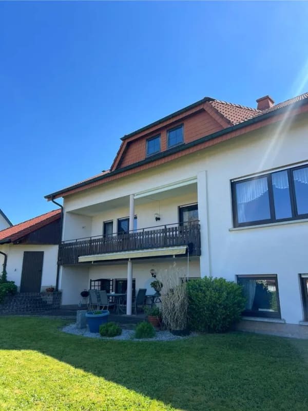 Immobilie in Neuhof - Gepflegtes Zweifamilienhaus in Neuhof bei Fulda - Bild 0