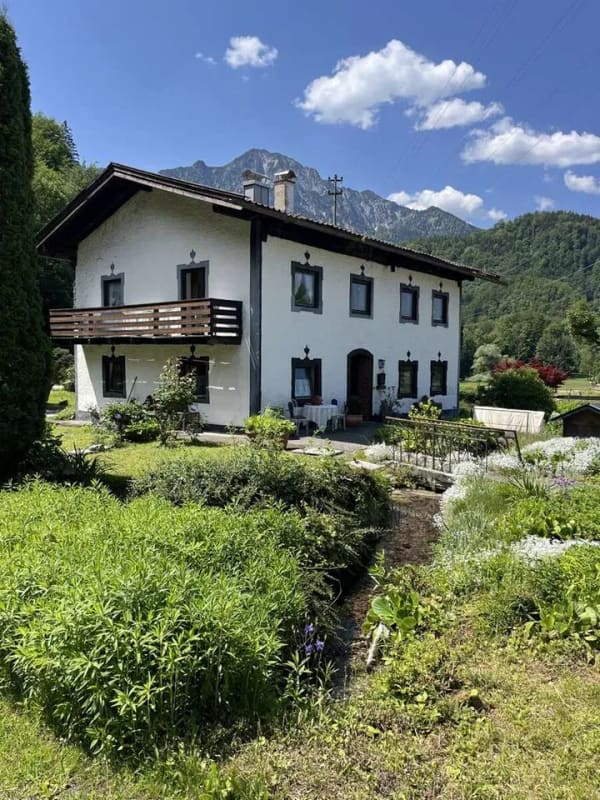 Immobilie in Kochel am See - unmittelbare Seelage! Vermietetes Wohnhaus in Süd-Lage - Bild 0