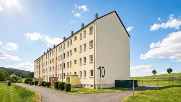 Immobilie in Dürrröhrsdorf-Dittersbach - Super geschnittene 3-Zimmer-Wohnung mit Süd-Balkon! - Bild 1