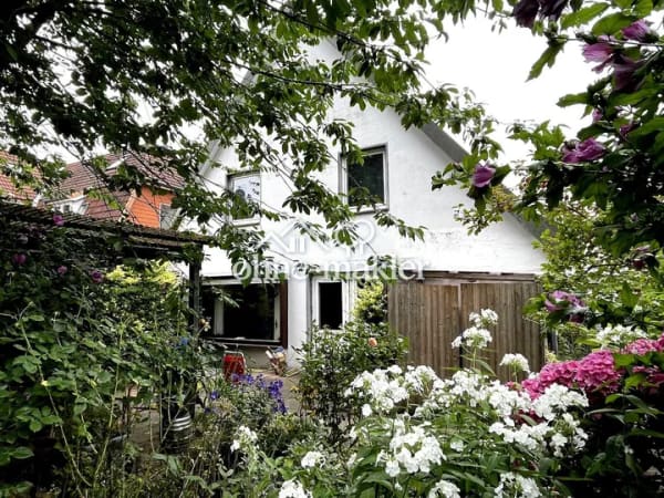 Immobilie in Glückstadt - Charmantes Haus mit Potenzial in begehrter Lage – ideal für Handwerker, Pendler und Wassersportler - Bild 2