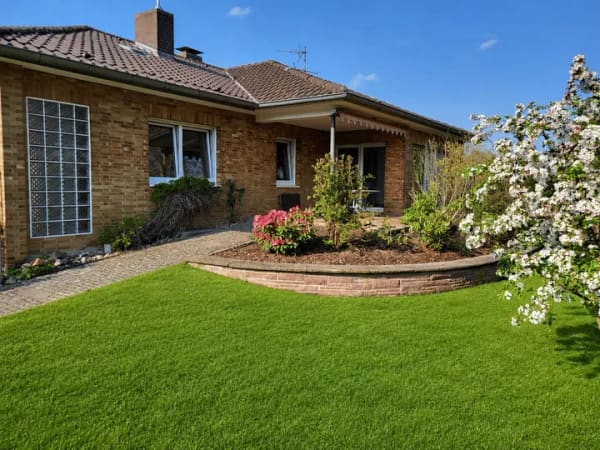 Immobilie in Jesberg - Großes, saniertes Zweifamilienhaus in ruhiger Lage! - KEINE KÄUFERPROVISION -  - Bild 0