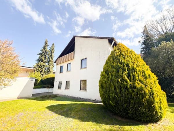 Immobilie in Nördlingen - Großzügiges Einfamilienhaus mit Einliegerwohnung - viel Potenzial in ruhiger Lage von Nördlingen - Bild 0