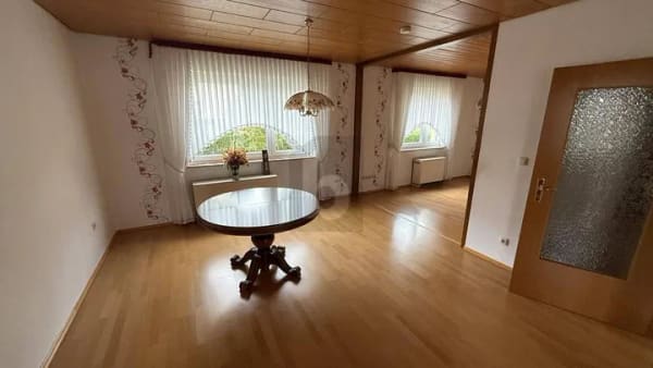 Immobilie in Meißner - EIN ZUHAUSE MIT VIEL RAUM UND POTENZIAL  - Bild 2