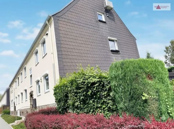 Immobilie in Annaberg-Buchholz - Neu sanierte 2-Raum-Wohnung mit Kamin in Annaberg-Buchholz – Bezugsfrei & ideal zur Kapitalanlage - Bild 1