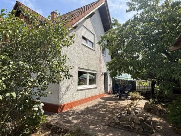 Immobilie in Kirburg - Gepflegte, familienfreundliche Doppelhaushälfte mit Garten und Garage in Kirburg! - Bild 2