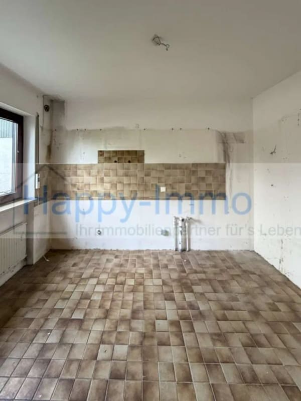 Immobilie in Kirchheim bei München - Reihenhaus in ruhiger Lage in Kirchheim / 2 Garagen / bezugsfrei - Bild 2